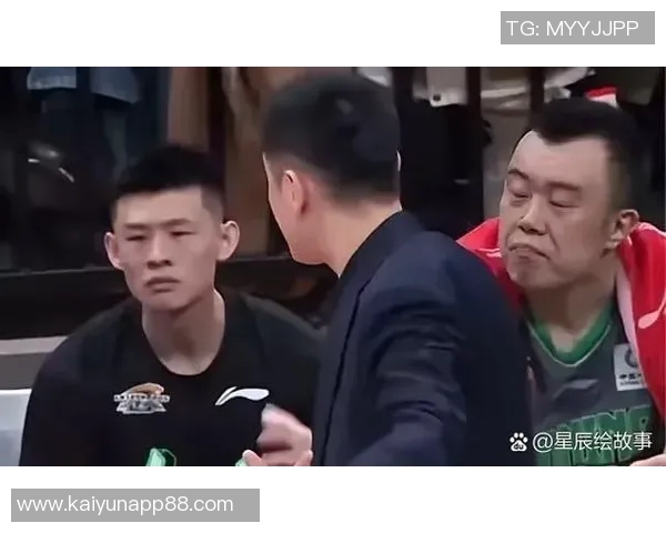 媒体人分析杨鸣连吃两次技术犯规裁判无误教练性格火爆影响球队表现