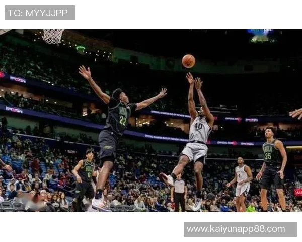 奎因新秀赛季豪取三双加入鹈鹕队史传奇行列